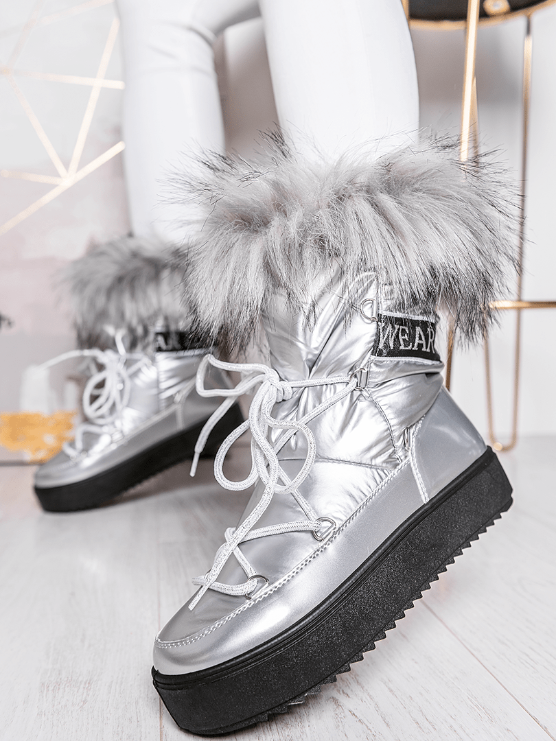 Z jakiego materiału buty zimowe?