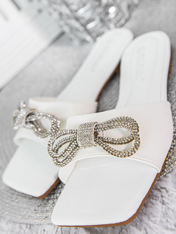 Damskie klapki białe P4487B