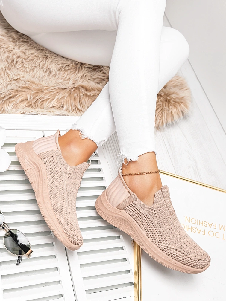 Damskie wsuwane buty sportowe ciemnobeżowe PDJ268-63
