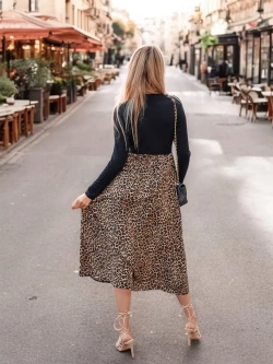 Sukienka midi w panterkę Emilia