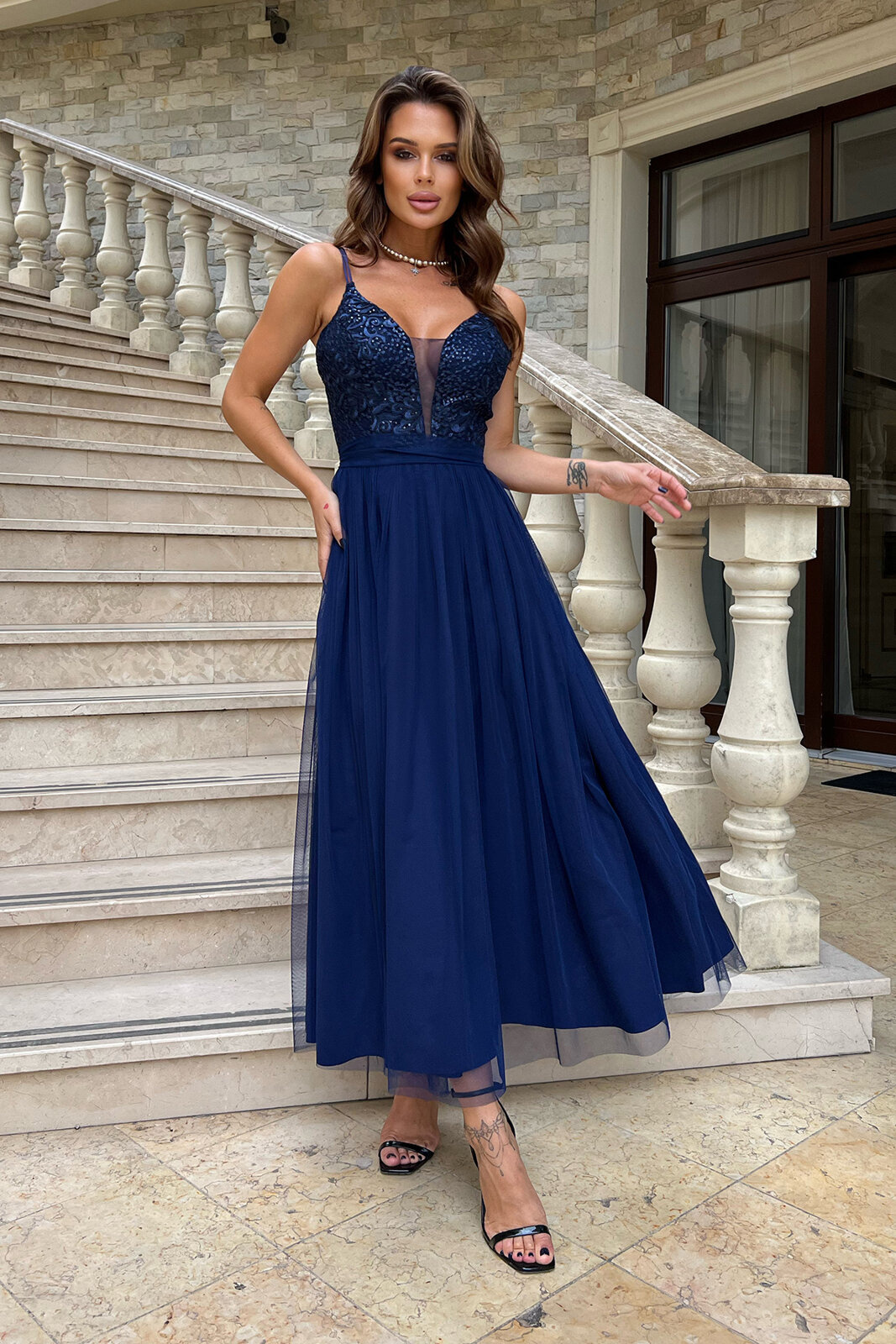 TIULOWA SUKIENKA NA RAMIĄCZKACH 7/8 GRANATOWA