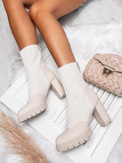 Damskie botki beżowe na obcasie A9602-8