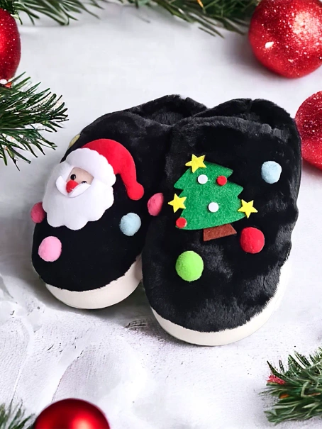 Damskie czarne kapcie świąteczne z choinką WS9037