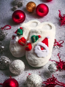 Damskie białe kapcie świąteczne ze Świętym Mikołajem WS9036-9