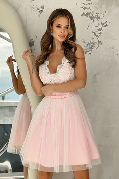 SUKIENKA LEKKO ROZKLOSZOWANA RÓŻOWO-ECRU