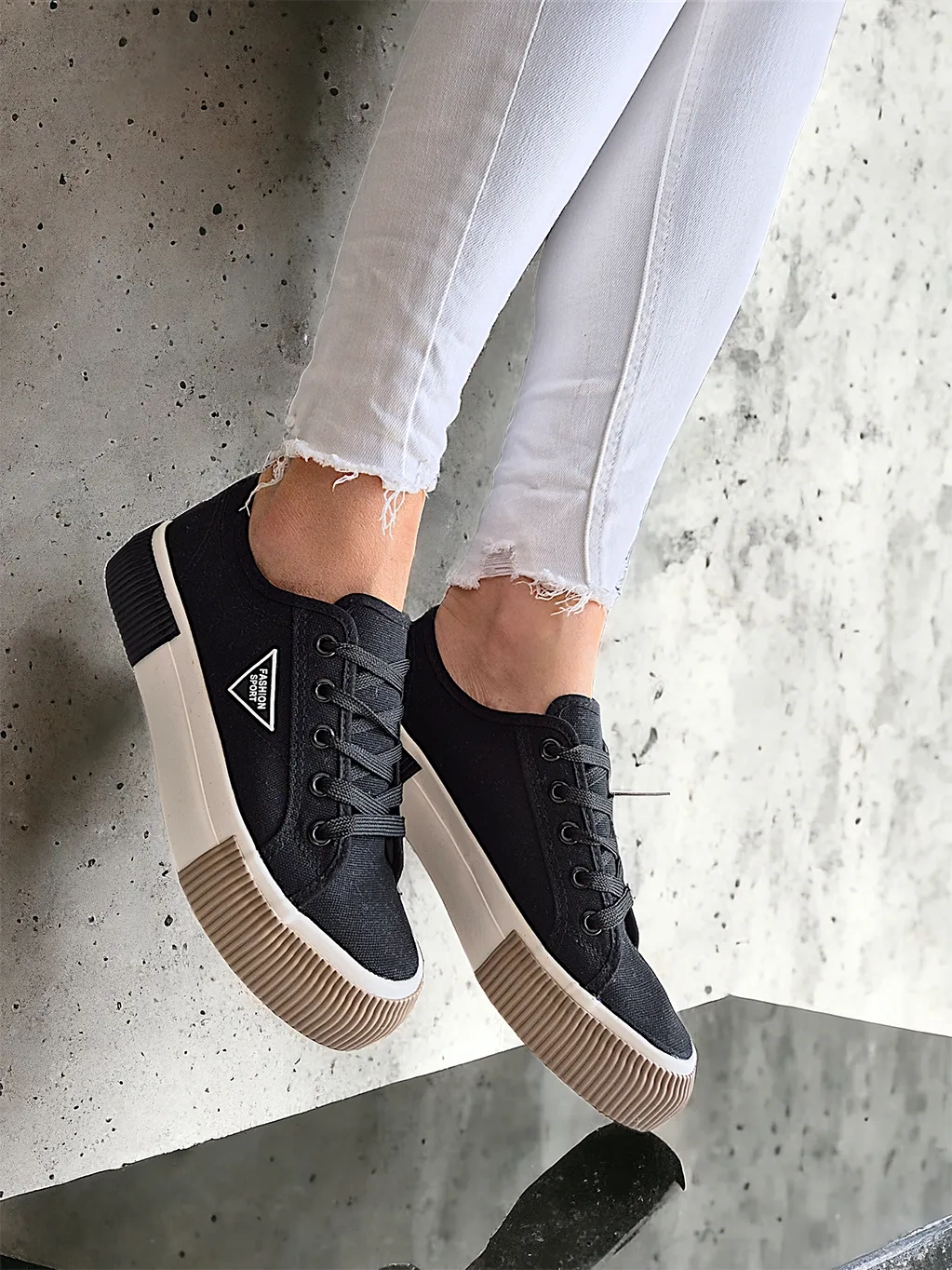 Damskie trampki czarne QY835