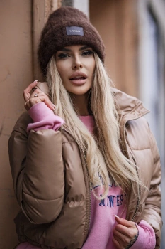 Damska czapka zimowa brązowa Holly 002