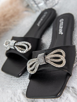 Damskie klapki czarne P4487C