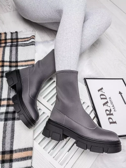 Damskie botki grafitowe na grubej podeszwie TL235-26
