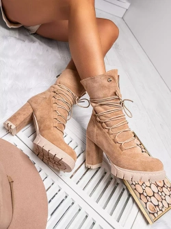 Damskie botki ciemnobeżowe na obcasie A9605-63