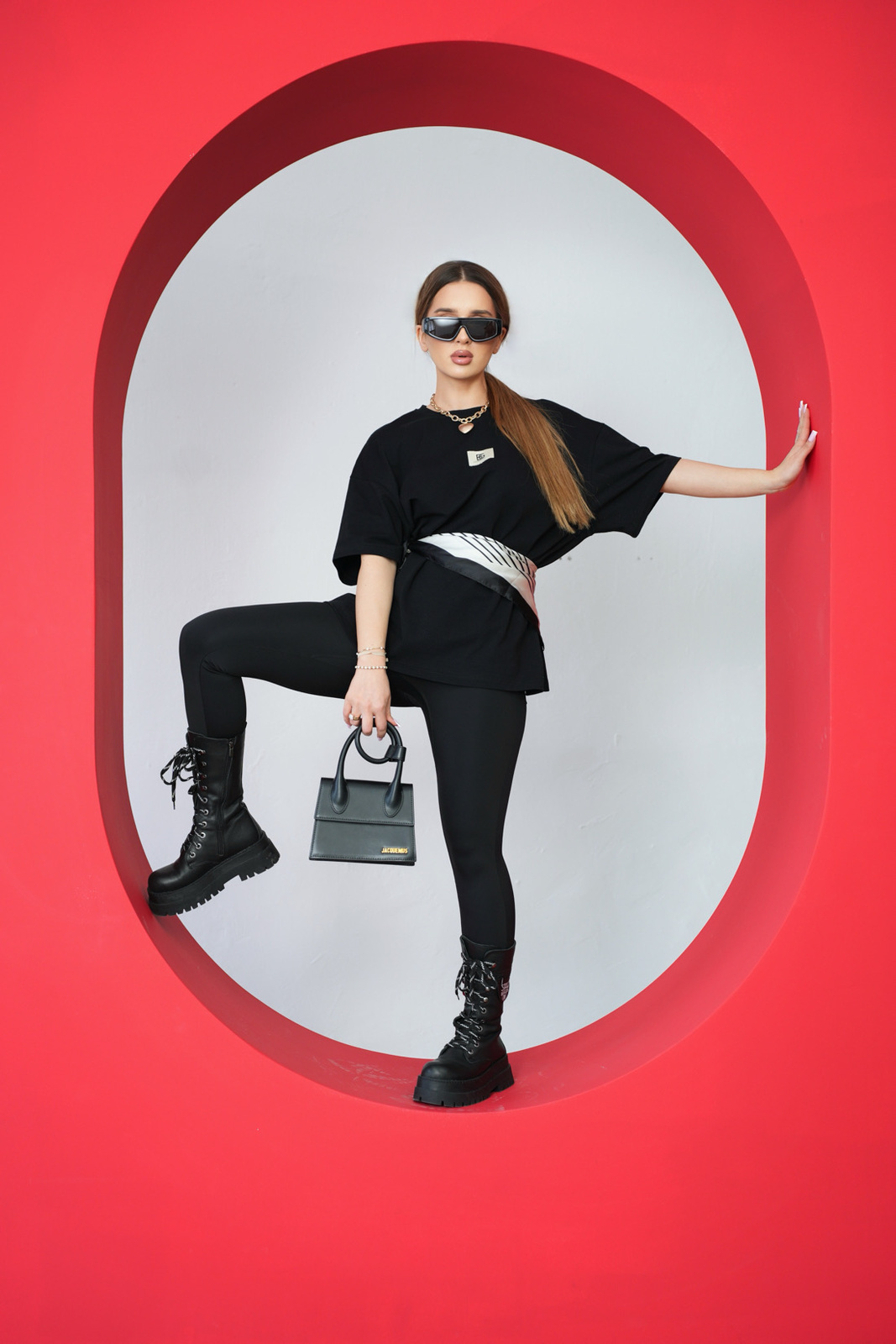 T-Shirt damski BG Only | czarny