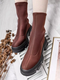 Damskie botki brązowe na grubej podeszwie TL235-2