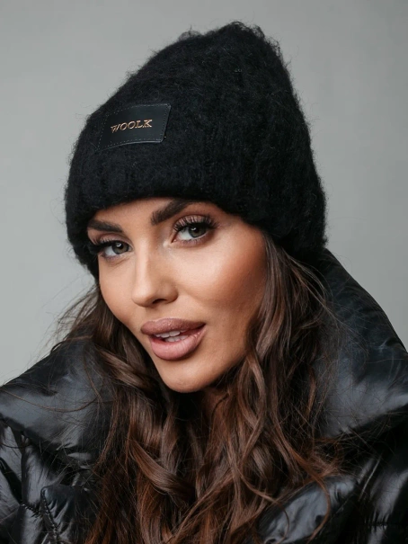 Damska czapka zimowa czarna Holly 001
