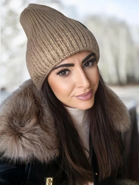 Damska czapka zimowa beżowa Kristin 007