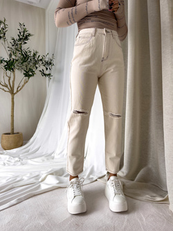 Jeansy MOM FIT HOLES – jasny beż