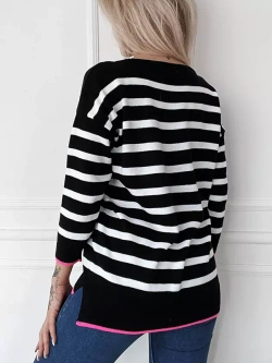 Damski sweter w paski czarny 102303C