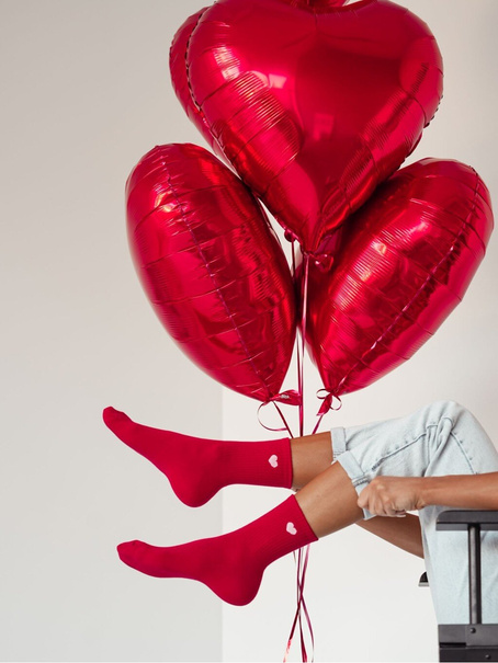 Skarpetki damskie Drobne serduszko 0200.145, Kolor Czerwony, Rozmiar 37-41