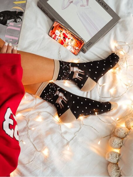 Skarpetki damskie świąteczne Renifer i Kropki 1283.021, Kolor Czarny, Rozmiar 37-41