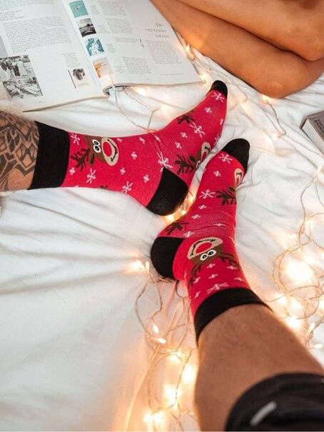 Skarpetki męskie świąteczne Głowy Renifera i płatki śniegu 1290.019, Kolor Czerwony, Rozmiar 42-46