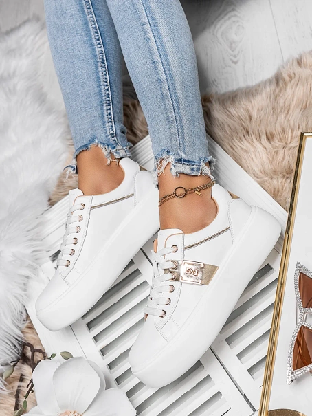 Damskie buty sportowe białe na platformie Y121-9