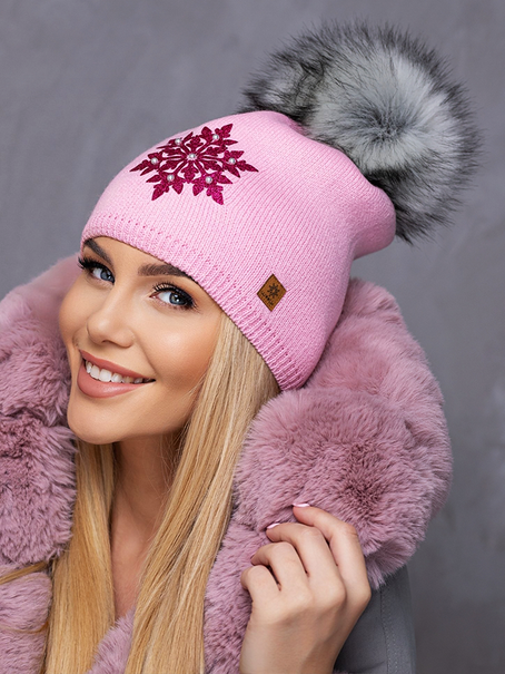 Damska różowa czapka Elza 010