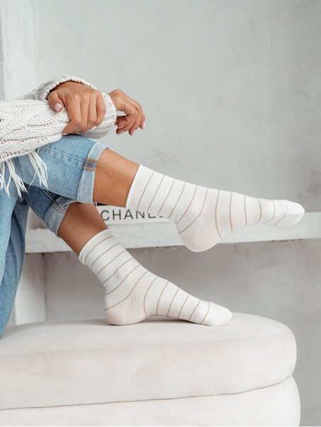 Skarpetki damskie bezuciskowe w cienkie Paski 0200.059, Kolor Ecru, Rozmiar 37-41