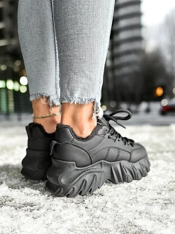 Damskie buty sportowe ocieplane czarne TL366