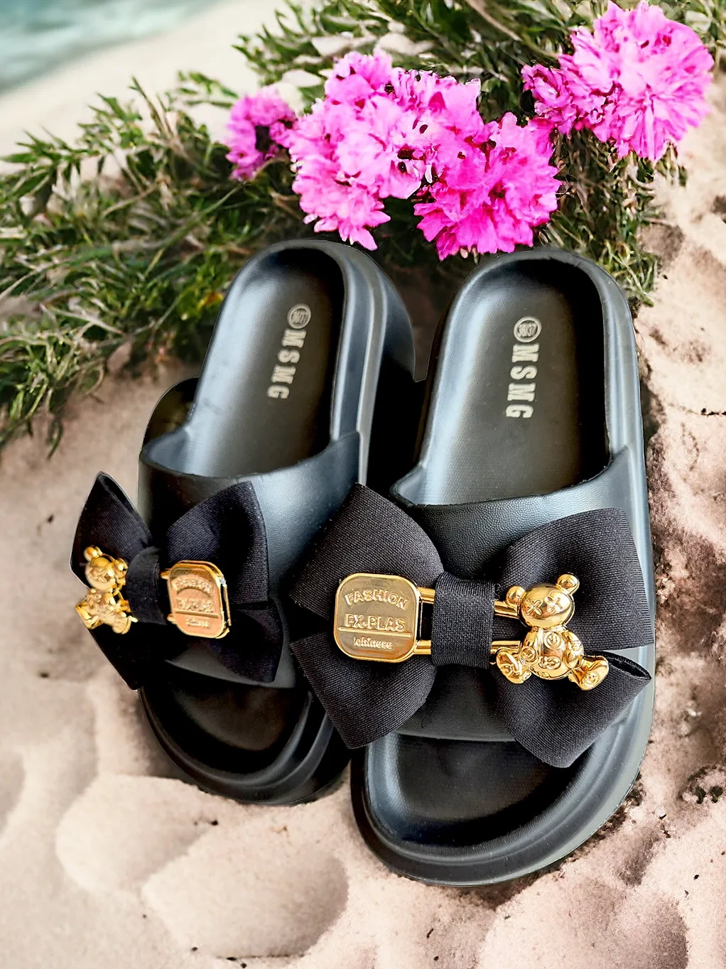 Damskie czarne klapki z kokardą na grubej podeszwie WS9056