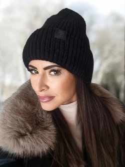 Damska czapka zimowa czarna Kristin 001