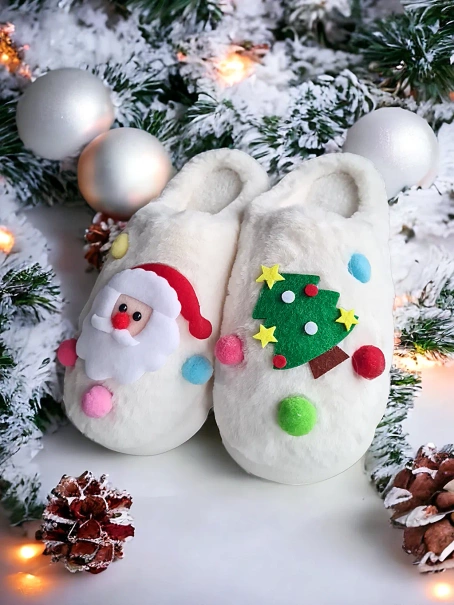 Damskie białe kapcie świąteczne ze Świętym Mikołajem WS9037-9