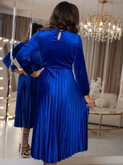 Welurowa plisowana sukienka midi Nina