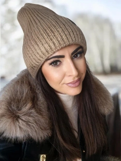 Damska czapka zimowa beżowa Kristin 007